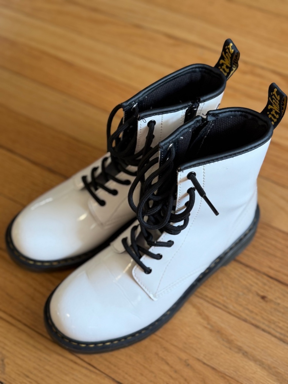 Dr. Martens White Boots Women’s Size 6